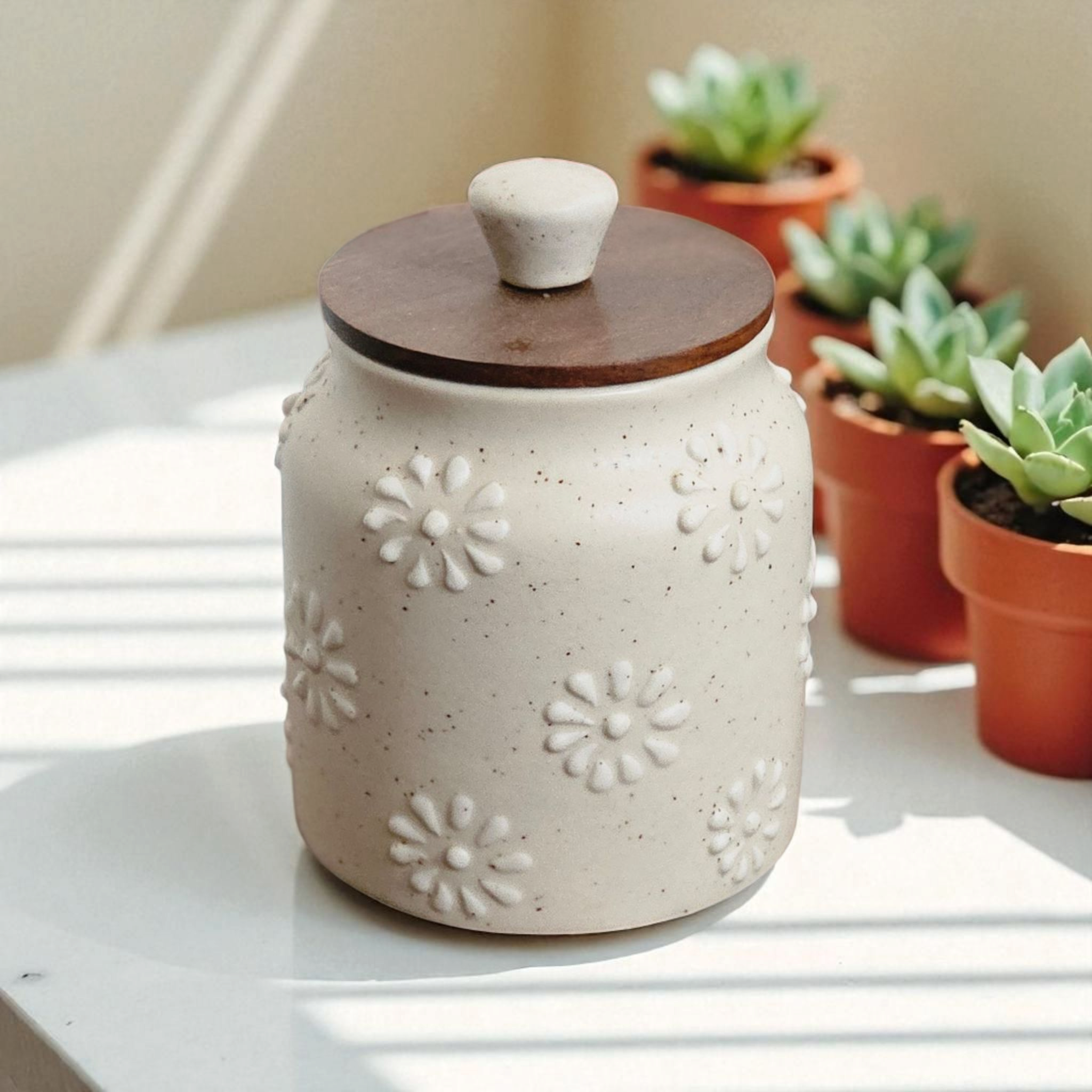 Air Tight Daisy Jar – 400ml