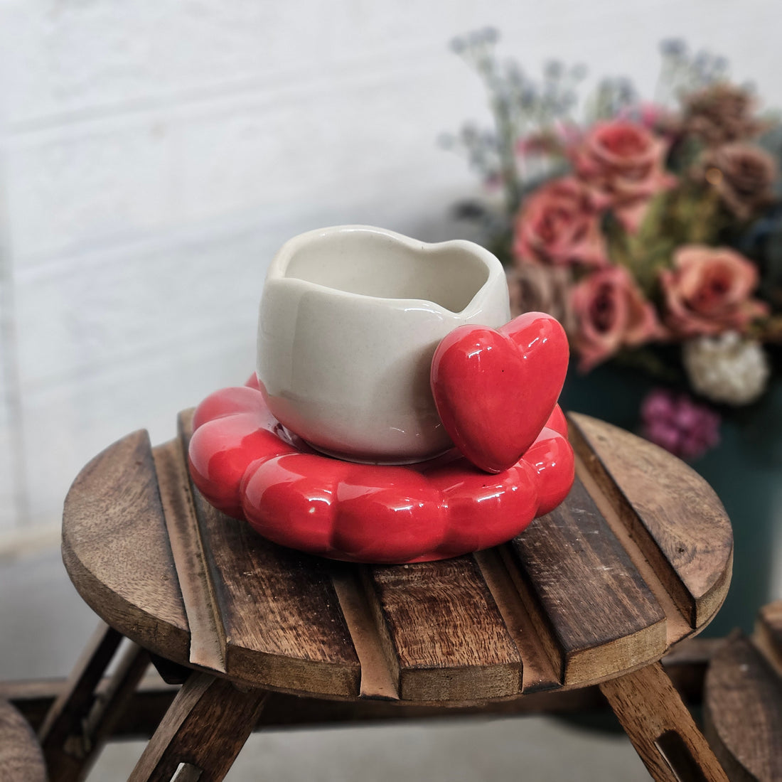 Ceramic Pop-Up Heart Cup & Saucer – Red (180ml)