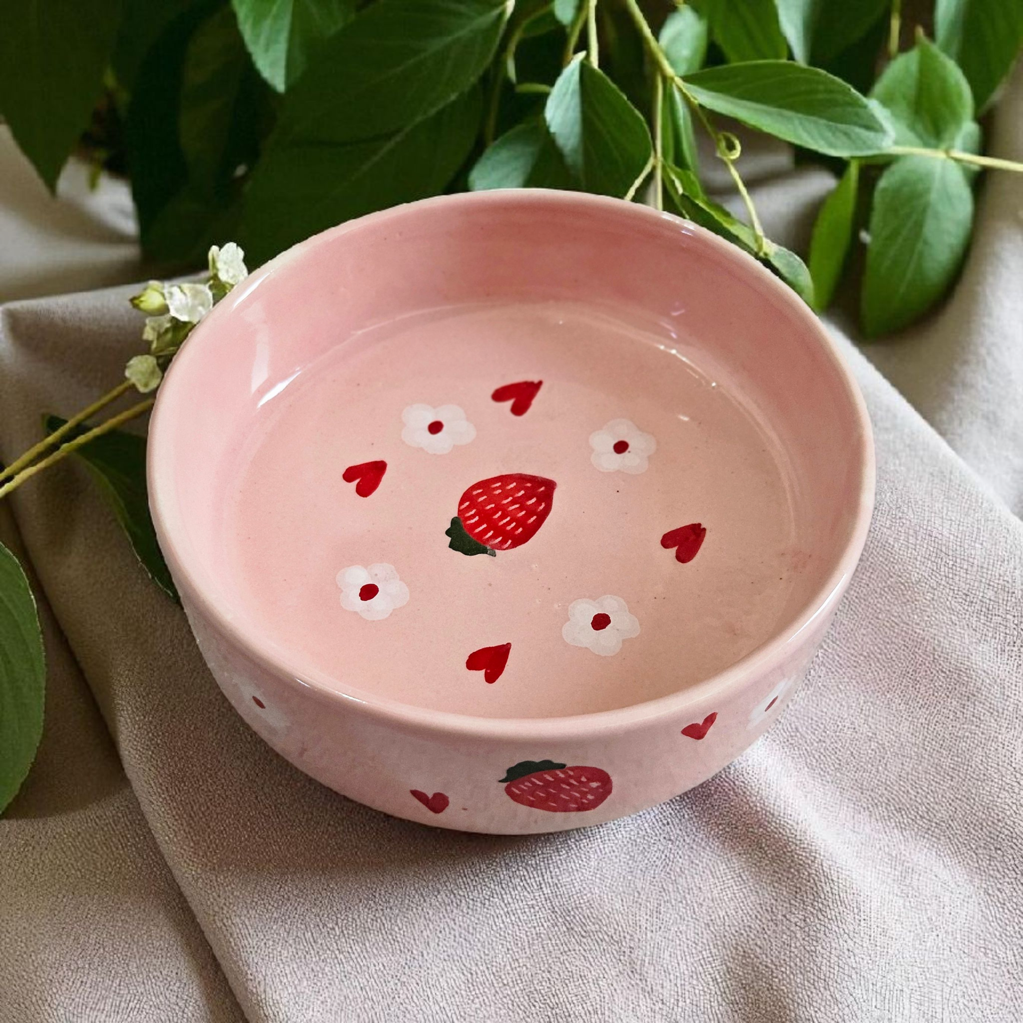 Strawberry Salad Bowl – Pink, 6 Inch 🍓💖🥗