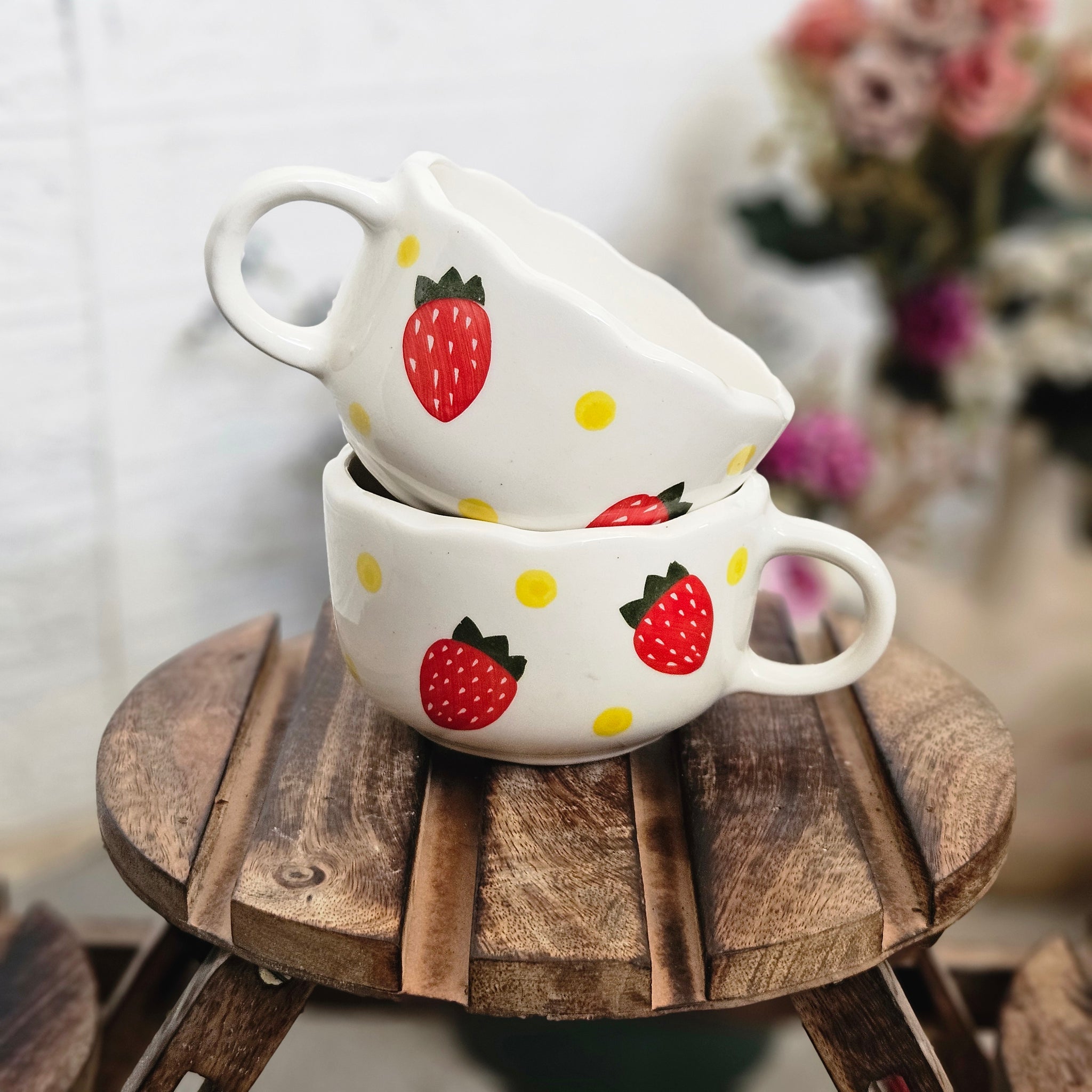 Cappuccino Mug – 280ml (Strawberry Print)