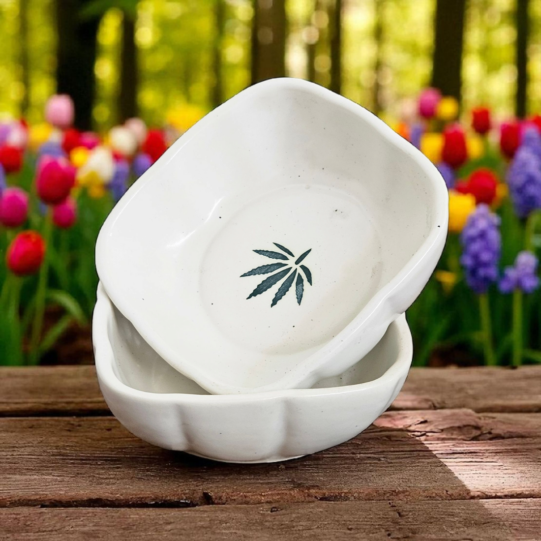 Square Leaf Print Dessert Bowl 🍃