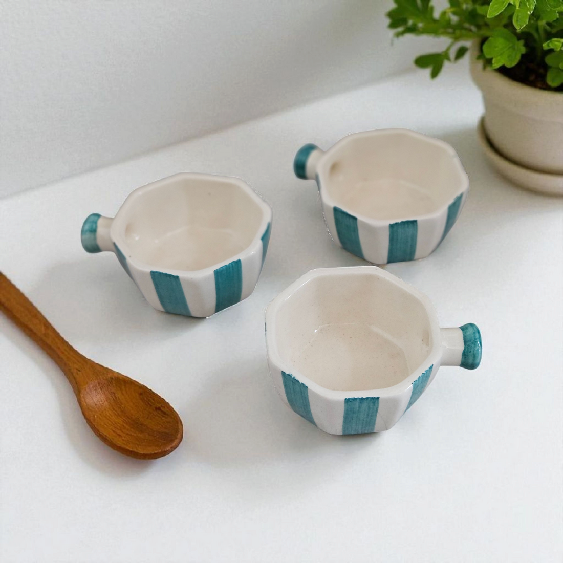 CERAMIC SEA GREEN HANDLE DIP BOWL 🌊