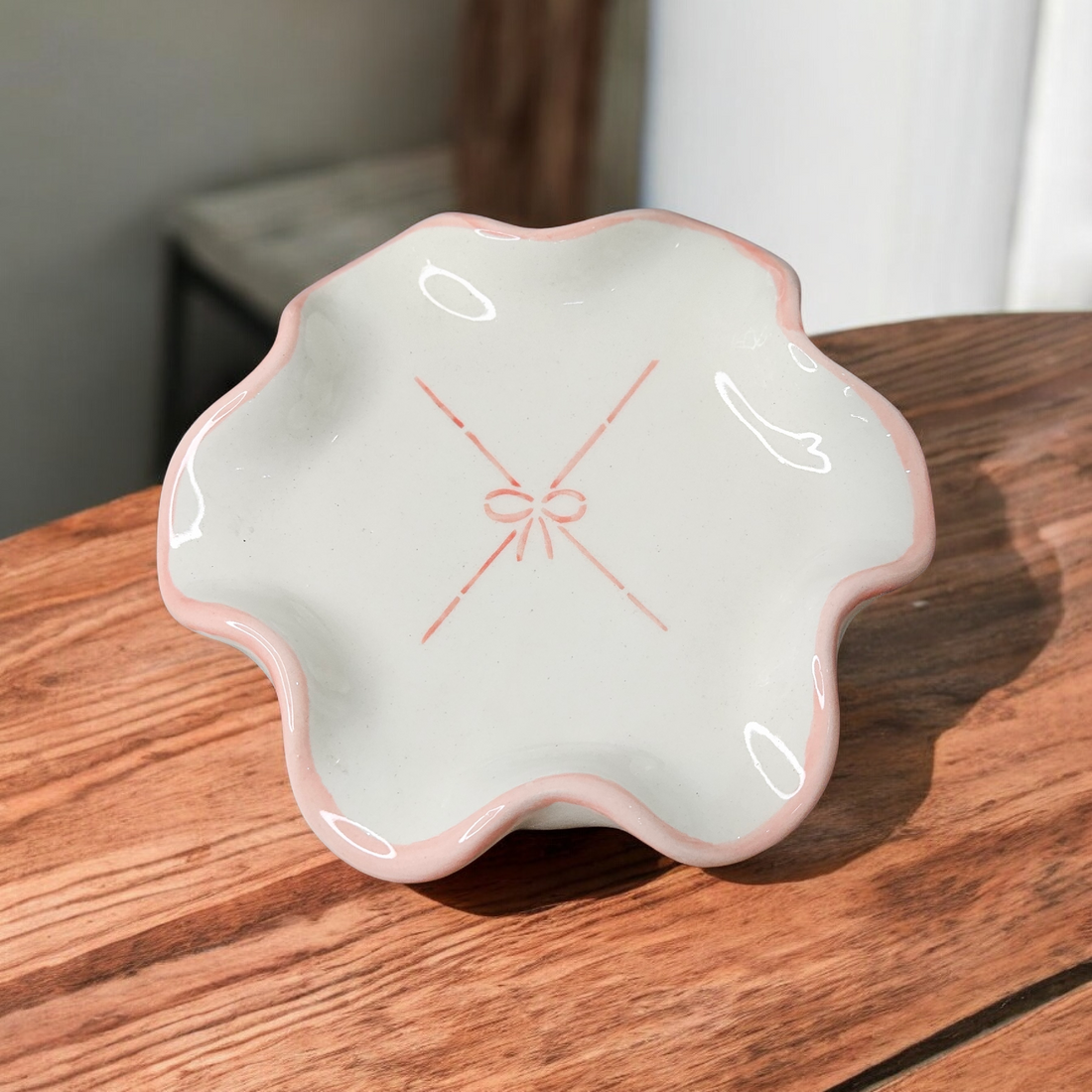 🎀 Bow Wavy Ceramic Cup & Saucer – 190 ml